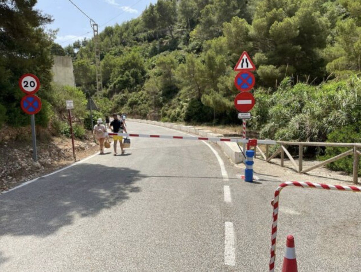 Access-barrier-Cala-Granadella
